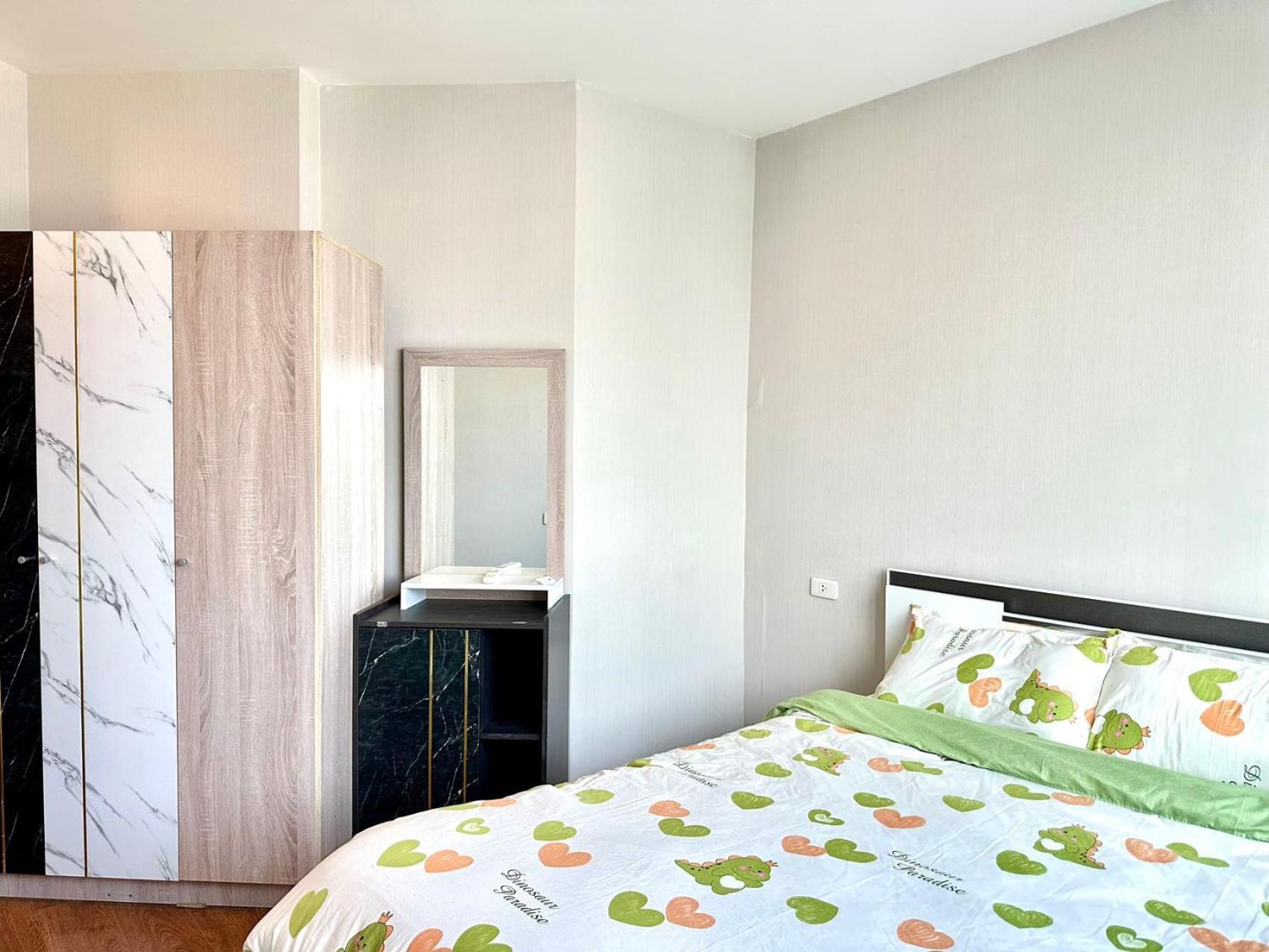 Artisan Ratchada Spacious 2br Bangkok